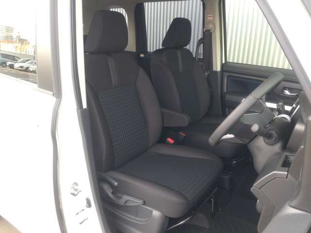 ダイハツ トール 1.0 カスタムG 4WD  北海道の詳細画像 その4