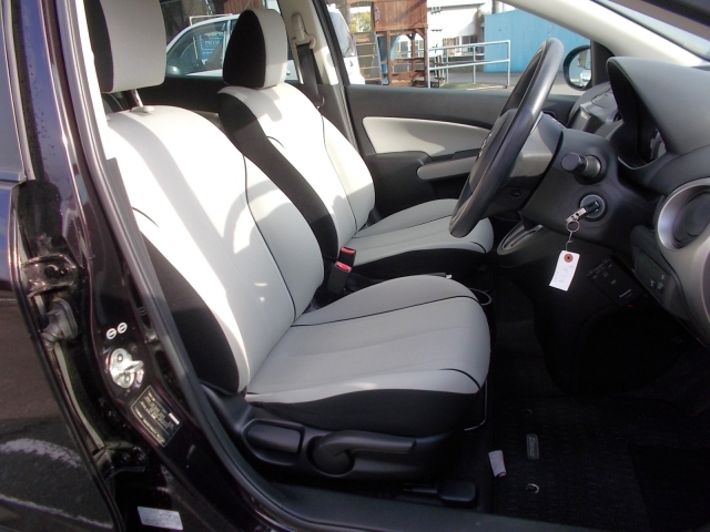 マツダ デミオ 1.3 13C  長野県の詳細画像 その5