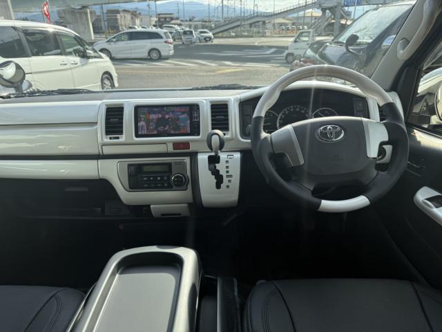 トヨタ レジアスエース   愛媛県の詳細画像 その3