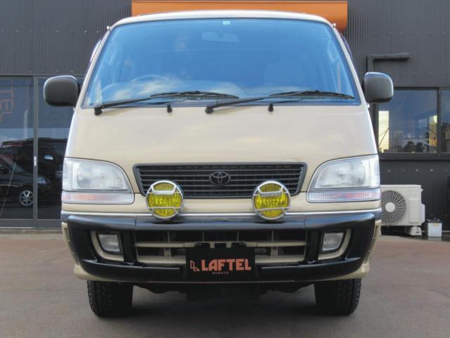 トヨタ ハイエース 2.4 リビングサルーンEX  新潟県の詳細画像 その2