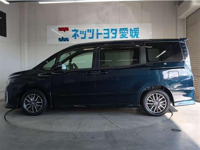 トヨタ ヴォクシー 2.0 ZS  愛媛県の詳細画像 その2