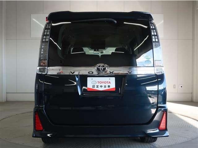 トヨタ ヴォクシー 2.0 ZS  愛媛県の詳細画像 その4