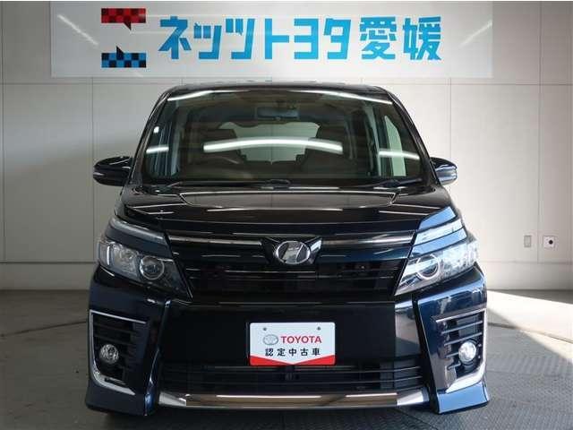 トヨタ ヴォクシー 2.0 ZS  愛媛県の詳細画像 その8