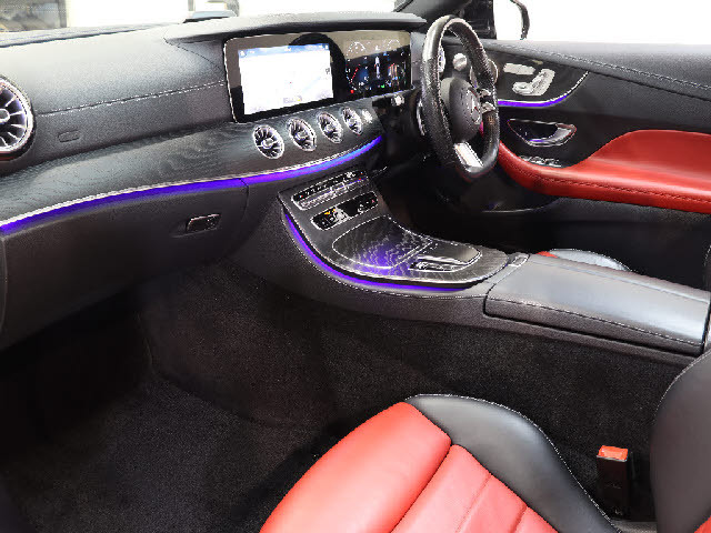 メルセデス・ベンツ Eクラスクーペ   東京都の詳細画像 その2