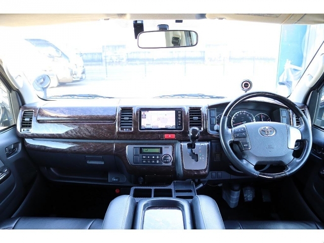 トヨタ ハイエースバン   群馬県の詳細画像 その3