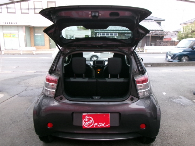 トヨタ iQ 1.3 130G レザーパッケージ  埼玉県の詳細画像 その9