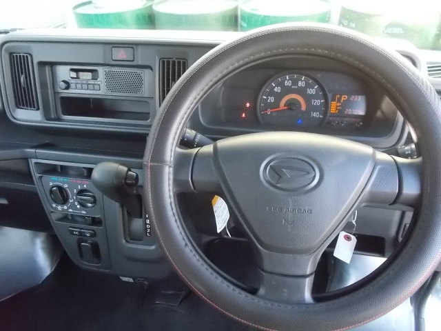 ダイハツ&nbsp;ハイゼットカーゴ&nbsp;&nbsp;&nbsp;長野県の詳細画像&nbsp;その6