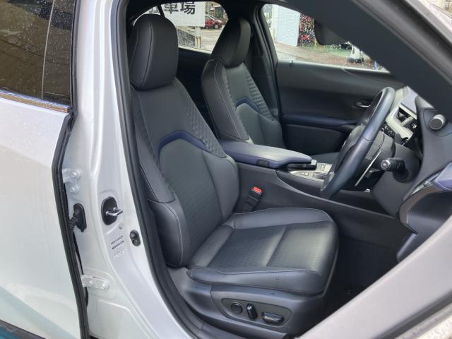 レクサス UX 250h アーバン エレガンス  新潟県の詳細画像 その8