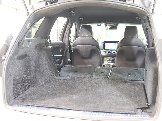 メルセデス・ベンツ&nbsp;Eクラスワゴン&nbsp;E300 アバンギャルド スポーツ&nbsp;&nbsp;東京都の詳細画像&nbsp;その7