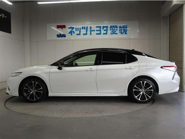 トヨタ カムリハイブリッド   愛媛県の詳細画像 その2