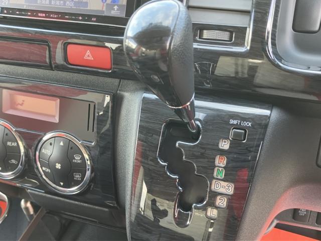 トヨタ ハイエースコミューター   新潟県の詳細画像 その9