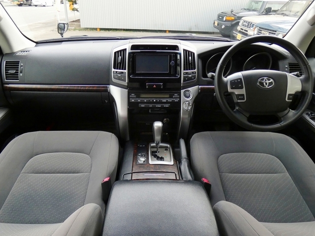 トヨタ ランドクルーザー200   愛知県の詳細画像 その3