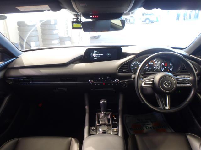 マツダ MAZDA3ファストバック   新潟県の詳細画像 その4