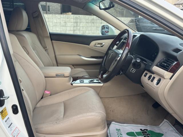 トヨタ&nbsp;クラウン&nbsp;&nbsp;&nbsp;愛媛県の詳細画像&nbsp;その3