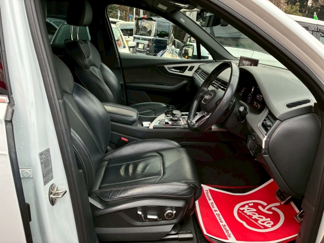 アウディ&nbsp;Q7&nbsp;&nbsp;&nbsp;埼玉県の詳細画像&nbsp;その6