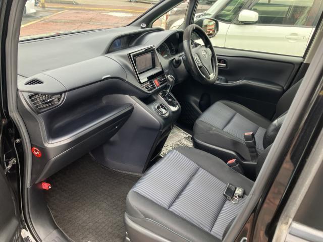 トヨタ ヴォクシー 2.0 ZS  新潟県の詳細画像 その7