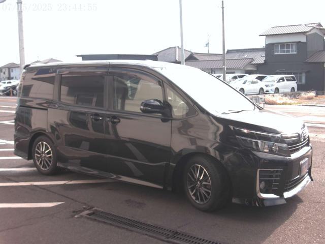 トヨタ&nbsp;ヴォクシー&nbsp;2.0 ZS&nbsp;&nbsp;香川県の詳細画像&nbsp;その5