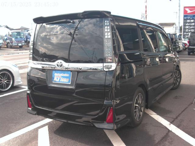 トヨタ&nbsp;ヴォクシー&nbsp;2.0 ZS&nbsp;&nbsp;香川県の詳細画像&nbsp;その7