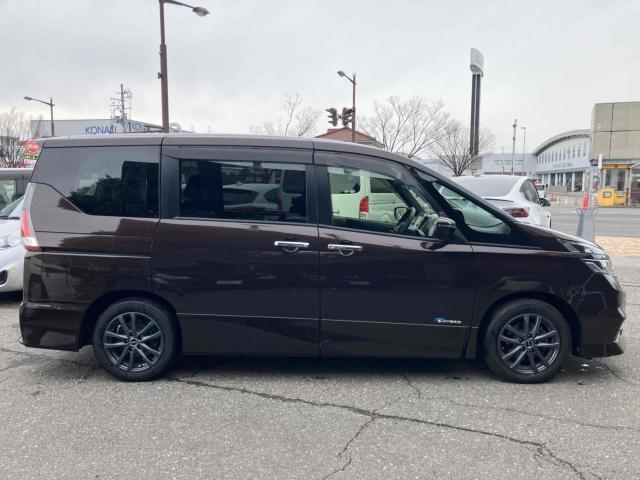 日産&nbsp;セレナ&nbsp;2.0 ハイウェイスター Vセレクション&nbsp;&nbsp;新潟県の詳細画像&nbsp;その5