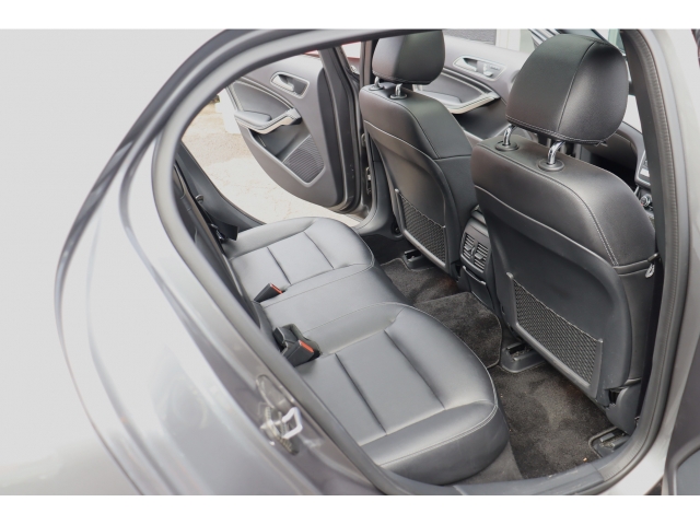 メルセデス・ベンツ&nbsp;GLAクラス&nbsp;&nbsp;&nbsp;神奈川県の詳細画像&nbsp;その4