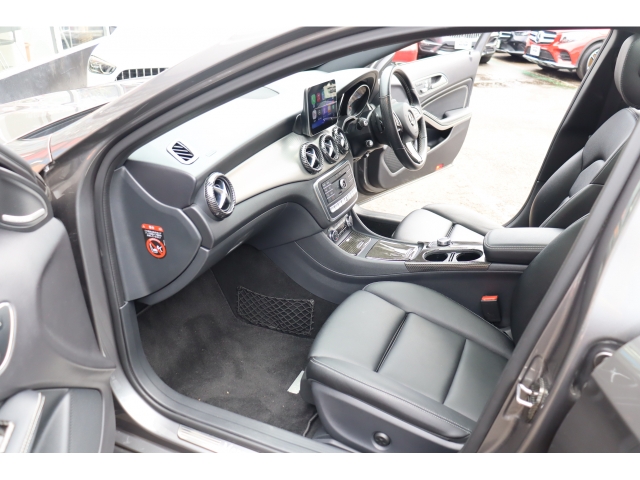 メルセデス・ベンツ&nbsp;GLAクラス&nbsp;&nbsp;&nbsp;神奈川県の詳細画像&nbsp;その6