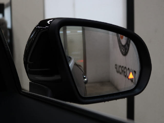 メルセデス・ベンツ&nbsp;Cクラス&nbsp;&nbsp;&nbsp;東京都の詳細画像&nbsp;その9