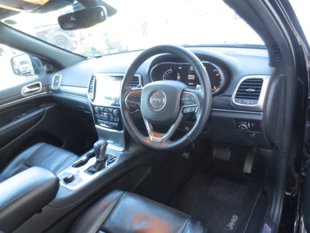 ジープ&nbsp;グランドチェロキー&nbsp;&nbsp;&nbsp;埼玉県の詳細画像&nbsp;その2