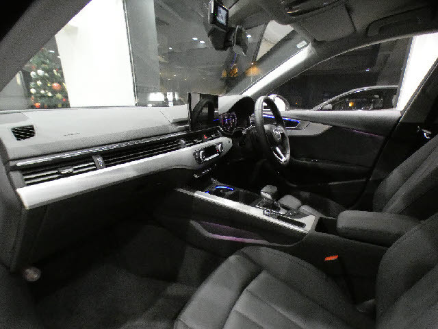 アウディ&nbsp;A4&nbsp;&nbsp;&nbsp;神奈川県の詳細画像&nbsp;その3