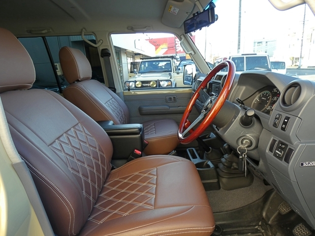 トヨタ&nbsp;ランドクルーザー70&nbsp;&nbsp;&nbsp;愛知県の詳細画像&nbsp;その5