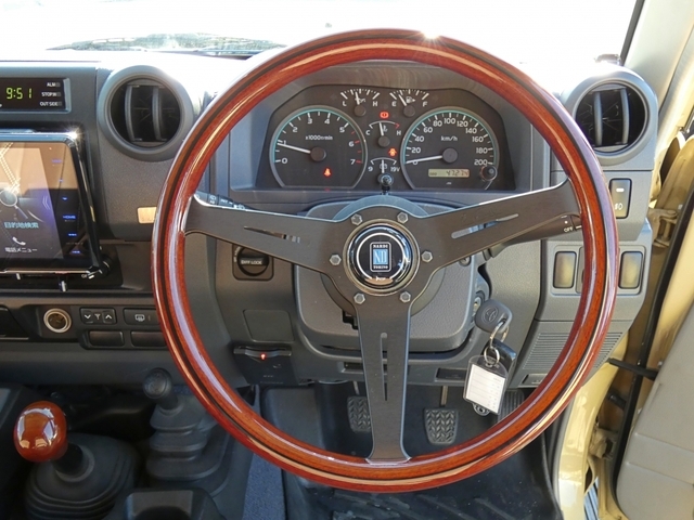 トヨタ&nbsp;ランドクルーザー70&nbsp;&nbsp;&nbsp;愛知県の詳細画像&nbsp;その8