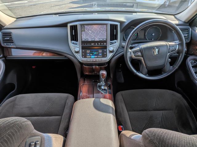 トヨタ&nbsp;クラウンハイブリッド&nbsp;&nbsp;&nbsp;愛媛県の詳細画像&nbsp;その2