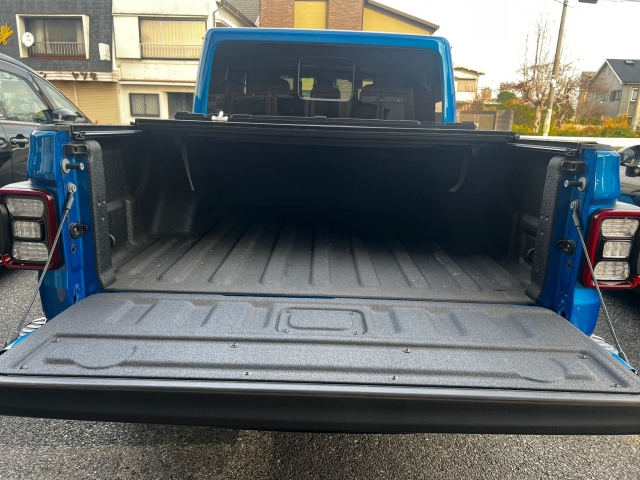 ジープ&nbsp;グラディエーター&nbsp;&nbsp;&nbsp;埼玉県の詳細画像&nbsp;その8