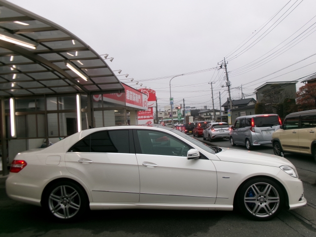 メルセデス・ベンツ&nbsp;Eクラス&nbsp;&nbsp;&nbsp;埼玉県の詳細画像&nbsp;その5