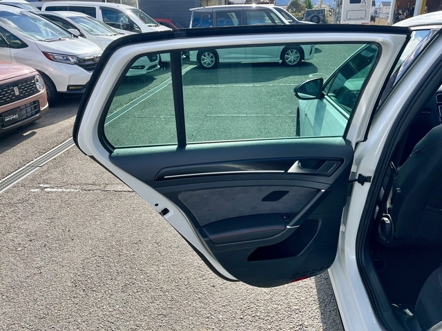 フォルクスワーゲン&nbsp;ゴルフ&nbsp;GTI クラブスポーツ ストリートエディション&nbsp;&nbsp;愛媛県の詳細画像&nbsp;その9