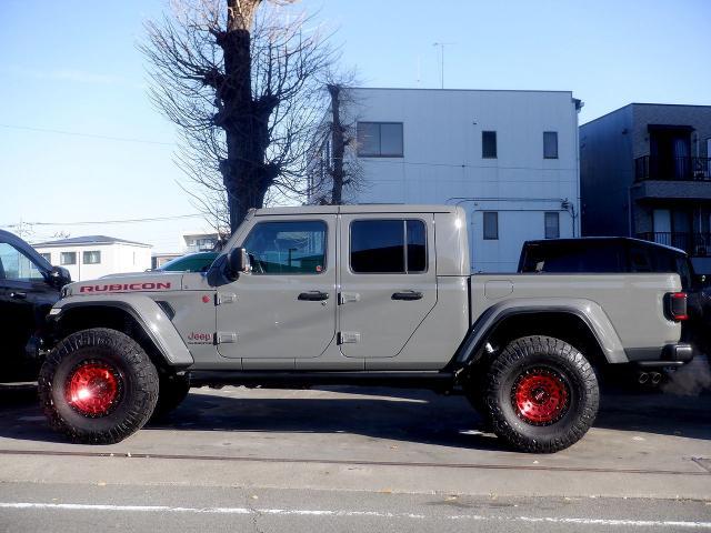 ジープ&nbsp;グラディエーター&nbsp;&nbsp;&nbsp;東京都の詳細画像&nbsp;その2