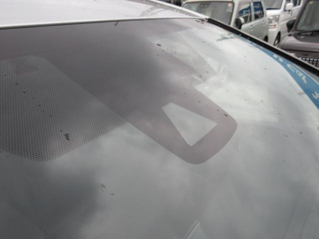 トヨタ&nbsp;プリウス&nbsp;1.8 A ツーリングセレクション&nbsp;&nbsp;愛媛県の詳細画像&nbsp;その4