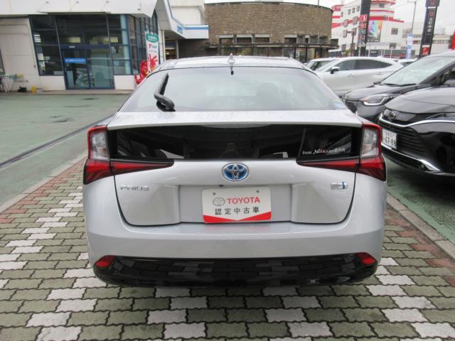 トヨタ&nbsp;プリウス&nbsp;1.8 A ツーリングセレクション&nbsp;&nbsp;愛媛県の詳細画像&nbsp;その6