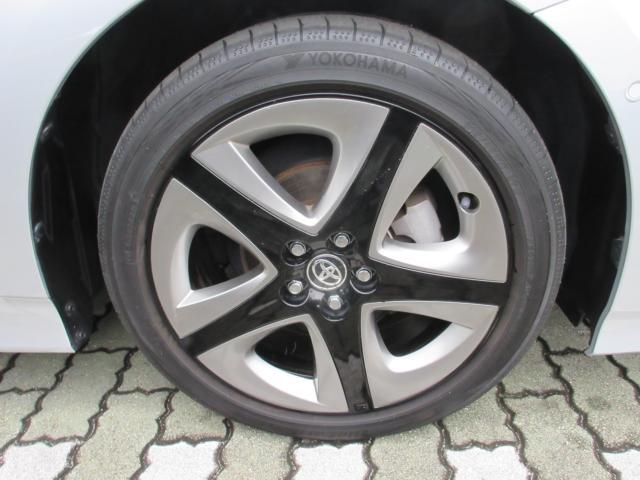 トヨタ&nbsp;プリウス&nbsp;1.8 A ツーリングセレクション&nbsp;&nbsp;愛媛県の詳細画像&nbsp;その9