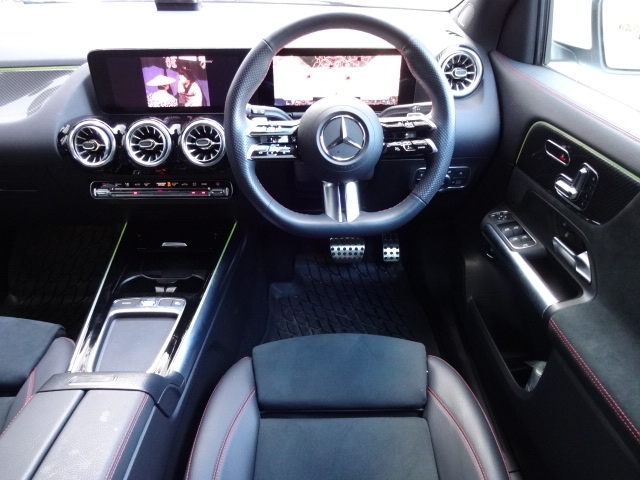 メルセデス・ベンツ&nbsp;GLAクラス&nbsp;&nbsp;&nbsp;東京都の詳細画像&nbsp;その2