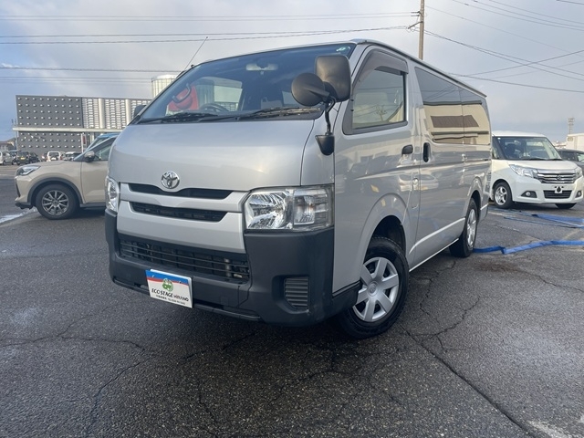 トヨタレジアスエース 中古車画像