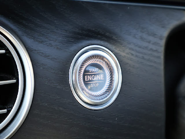 メルセデス・ベンツ&nbsp;Eクラスワゴン&nbsp;&nbsp;&nbsp;千葉県の詳細画像&nbsp;その9