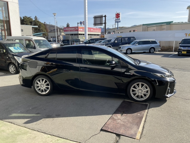 トヨタ&nbsp;プリウスPHV&nbsp;1.8 S GR スポーツ&nbsp;&nbsp;長野県の詳細画像&nbsp;その4
