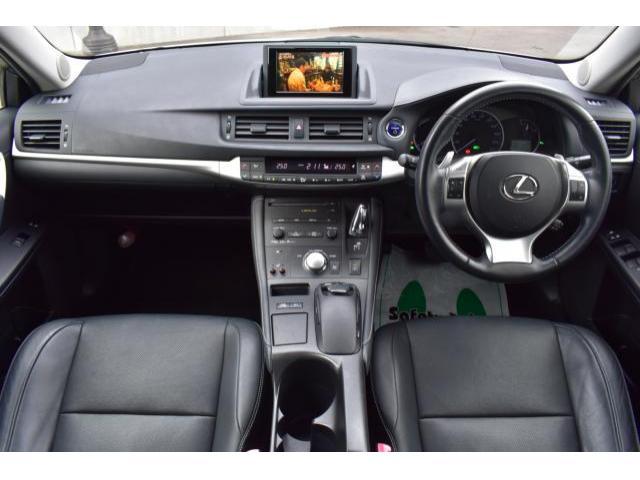 レクサス&nbsp;CT&nbsp;200h バージョンL&nbsp;&nbsp;新潟県の詳細画像&nbsp;その3