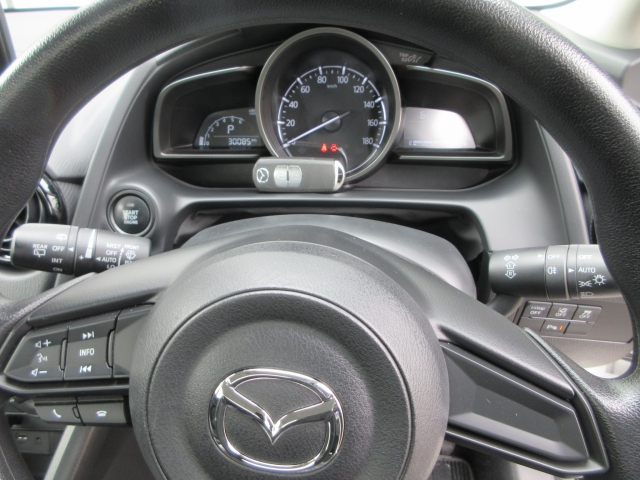 マツダ&nbsp;MAZDA2&nbsp;1.5 15C&nbsp;&nbsp;秋田県の詳細画像&nbsp;その5