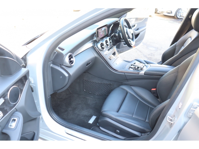 メルセデス・ベンツ&nbsp;Cクラス&nbsp;&nbsp;&nbsp;神奈川県の詳細画像&nbsp;その6