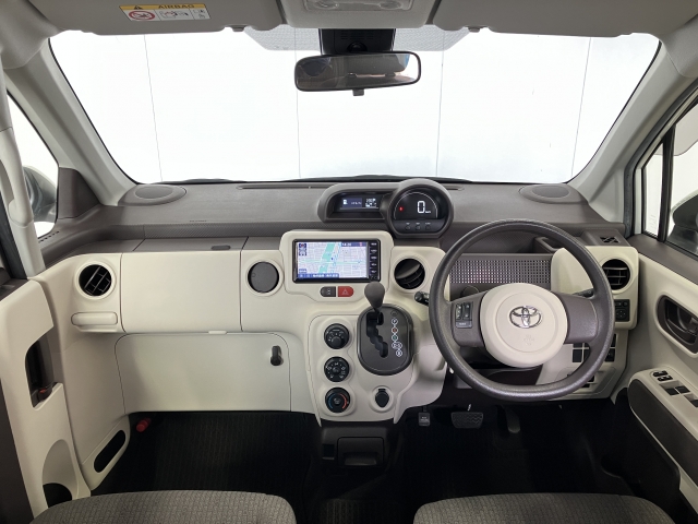 トヨタ&nbsp;ポルテ&nbsp;1.5 X&nbsp;&nbsp;大分県の詳細画像&nbsp;その2