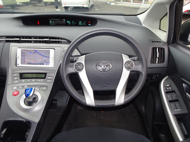 トヨタ&nbsp;プリウス&nbsp;1.8 S&nbsp;&nbsp;宮城県の詳細画像&nbsp;その2