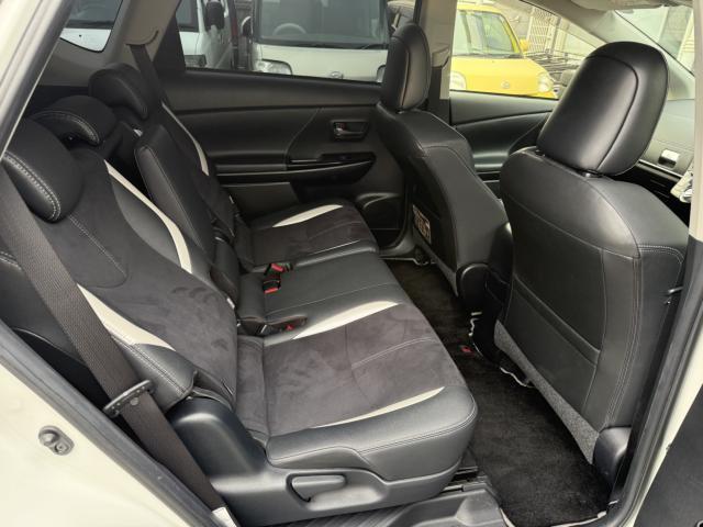 トヨタ&nbsp;プリウスα&nbsp;1.8 S ツーリングセレクション GRスポーツ&nbsp;&nbsp;愛媛県の詳細画像&nbsp;その9