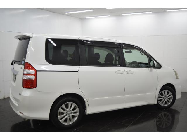 トヨタ&nbsp;ノア&nbsp;2.0 Si&nbsp;&nbsp;千葉県の詳細画像&nbsp;その4