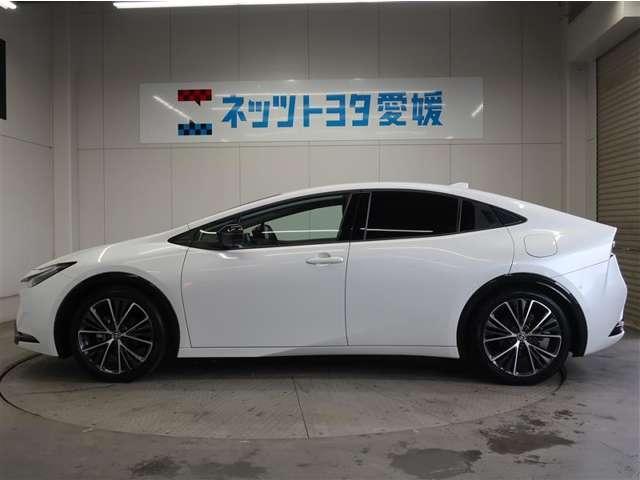 トヨタ&nbsp;プリウス&nbsp;2.0 Z&nbsp;&nbsp;愛媛県の詳細画像&nbsp;その2